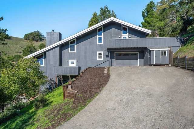 Home for sale listing photo: 44 Indian Rock Ct, San Anselmo, CA, 94960