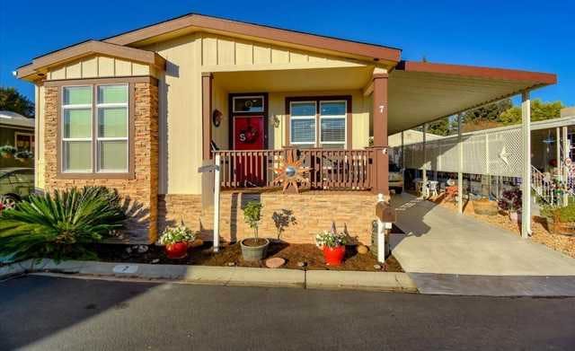Home for sale listing photo: 433 Sylvan Ave Spc 7, Mountain View, CA, 94041