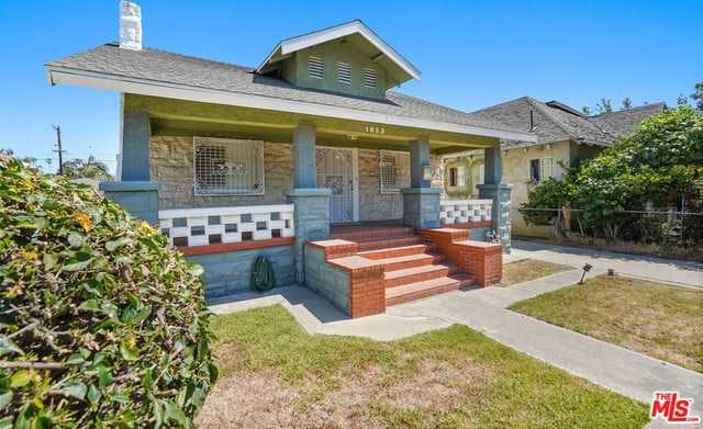 Home for sale listing photo: 1853 W 20th St, Los Angeles, CA, 90007