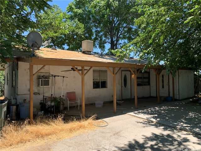 Home for sale listing photo: 1045 Ming Ave, Bakersfield, CA, 93307