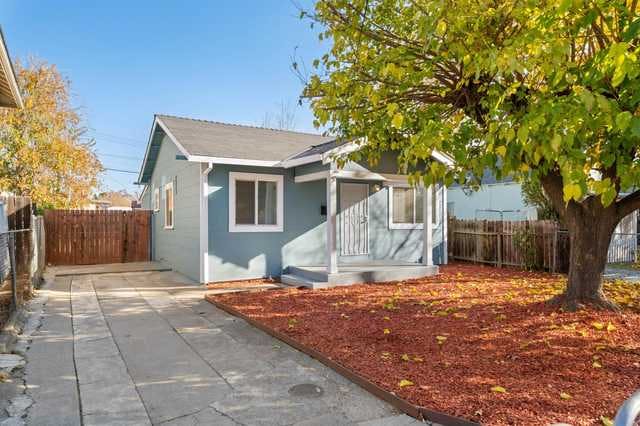 Home for sale listing photo: 3817 47th St, Sacramento, CA, 95820