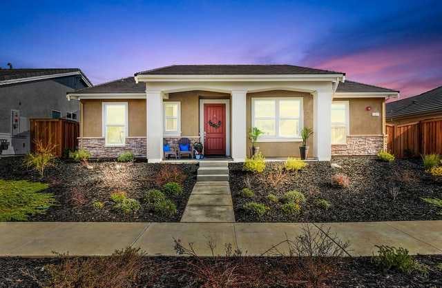 Home for sale listing photo: 787 Graf Way, Winters, CA, 95694