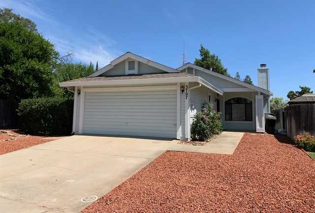 Home for sale listing photo: 3707 Pinehill Way, Antelope, CA, 95843