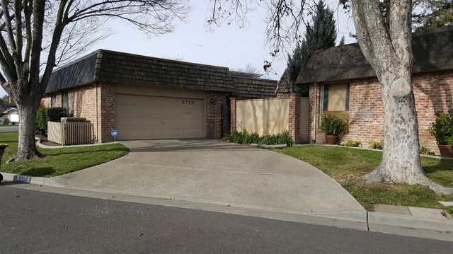 Home for sale listing photo: 3723 S Merrimac Cir, Stockton, CA, 95219