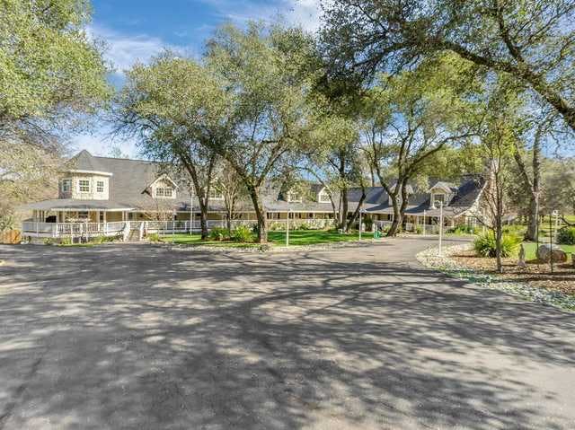 Home for sale listing photo: 4730 Grazing Hill Rd, Shingle Springs, CA, 95682