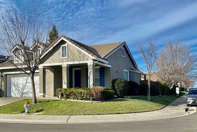 Home for sale listing photo: 6070 Meeks Way, Sacramento, CA, 95835