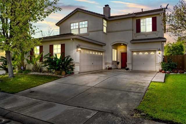 Home for sale listing photo: 6612 Rabbit Hollow Way, Elk Grove, CA, 95757