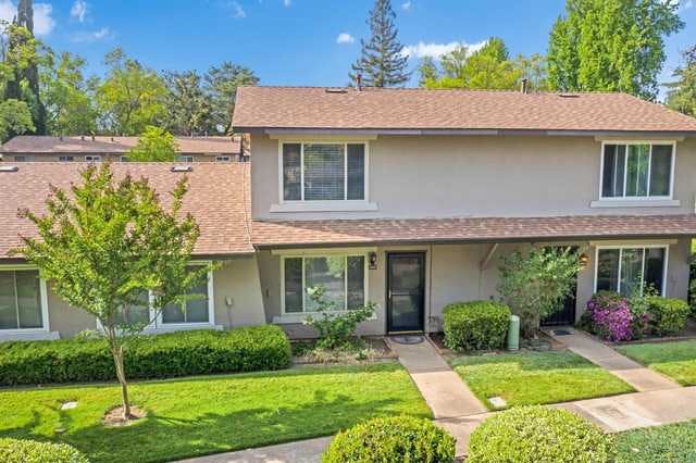 Home for sale listing photo: 8849 La Riviera Dr Unit B, Sacramento, CA, 95826