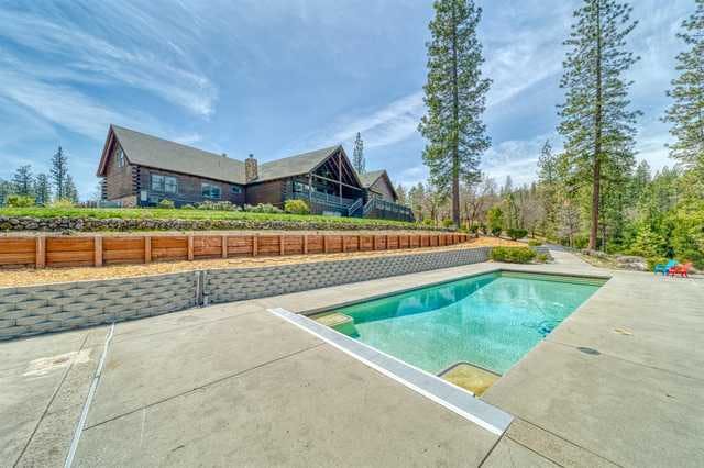 Home for sale listing photo: 15401 Zinfandel Ln, Grass Valley, CA, 95945