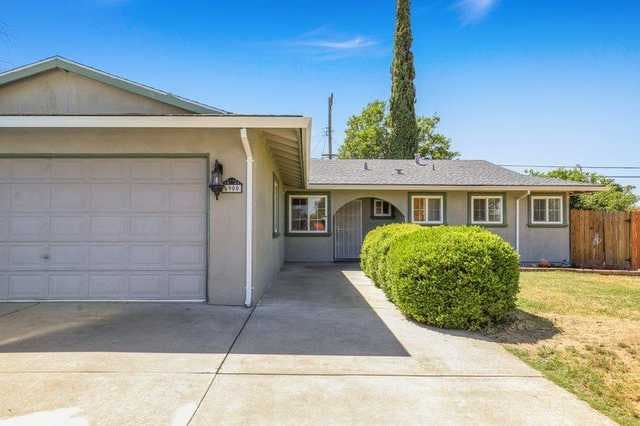 Home for sale listing photo: 6900 Forman Way, Sacramento, CA, 95828