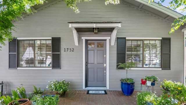 Home for sale listing photo: 1732 Caramay Way, Sacramento, CA, 95818