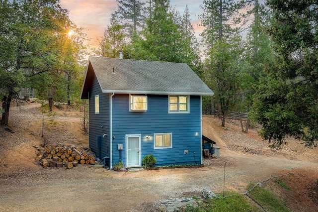 Home for sale listing photo: 13425 Wild Life Ln, Grass Valley, CA, 95945