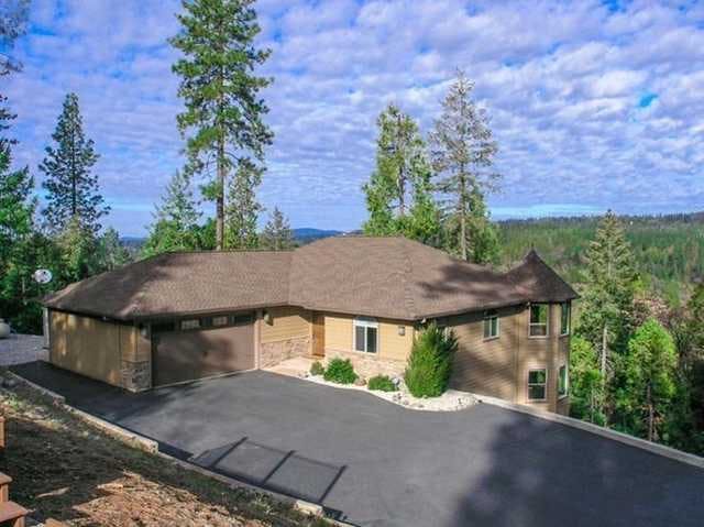 Home for sale listing photo: 11516 Deer Creek Ln, Nevada City, CA, 95959